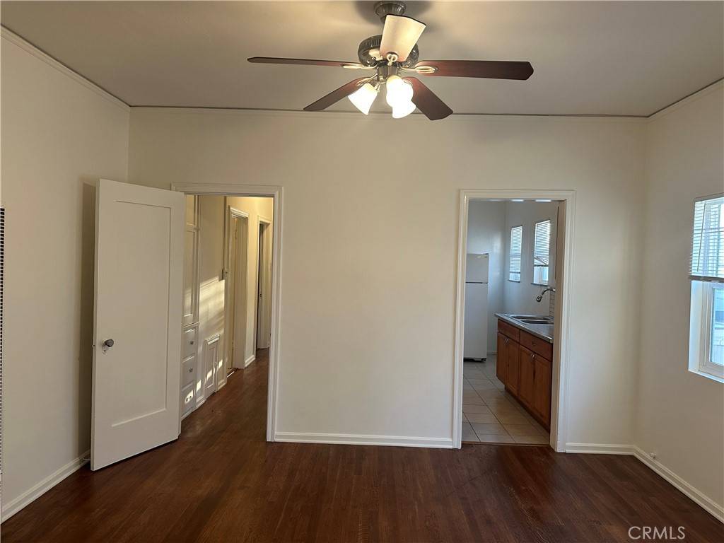 Los Angeles, CA 90029,1155 N New Hampshire AVE