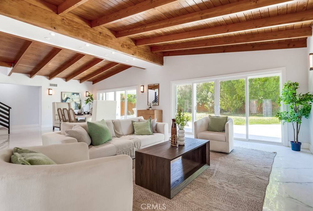 Woodland Hills, CA 91367,22555 Califa ST