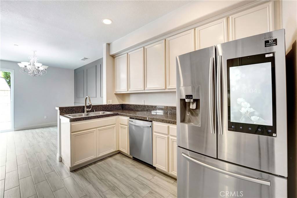 Canoga Park, CA 91303,22110 Cajun CT