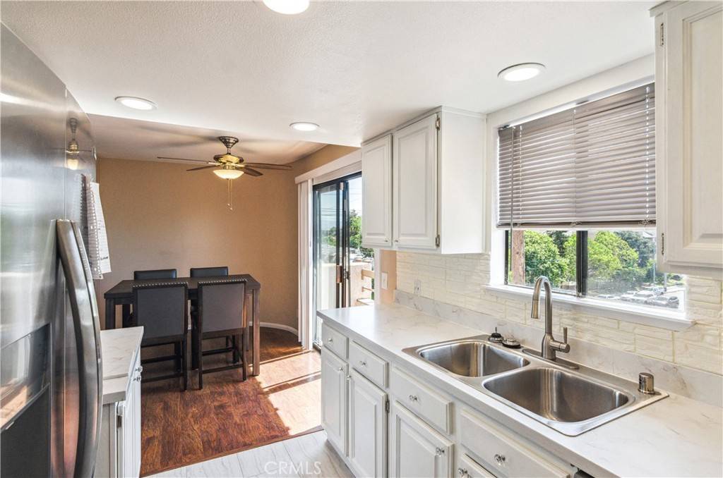 Canoga Park, CA 91304,8710 Independence AVE #301