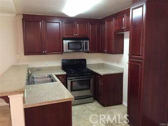 Woodland Hills, CA 91367,5510 Owensmouth AVE #120