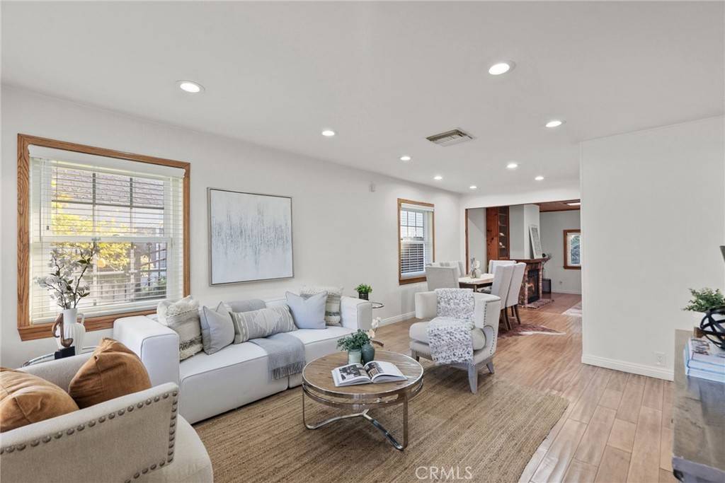 North Hollywood, CA 91606,6313 Bluebell AVE