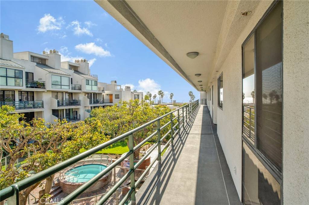 Santa Monica, CA 90405,2930 Neilson WAY #407