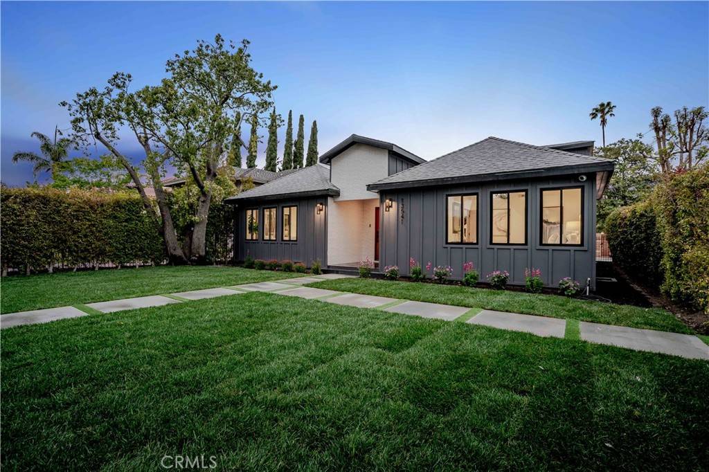 Sherman Oaks, CA 91401,13541 Chandler BLVD