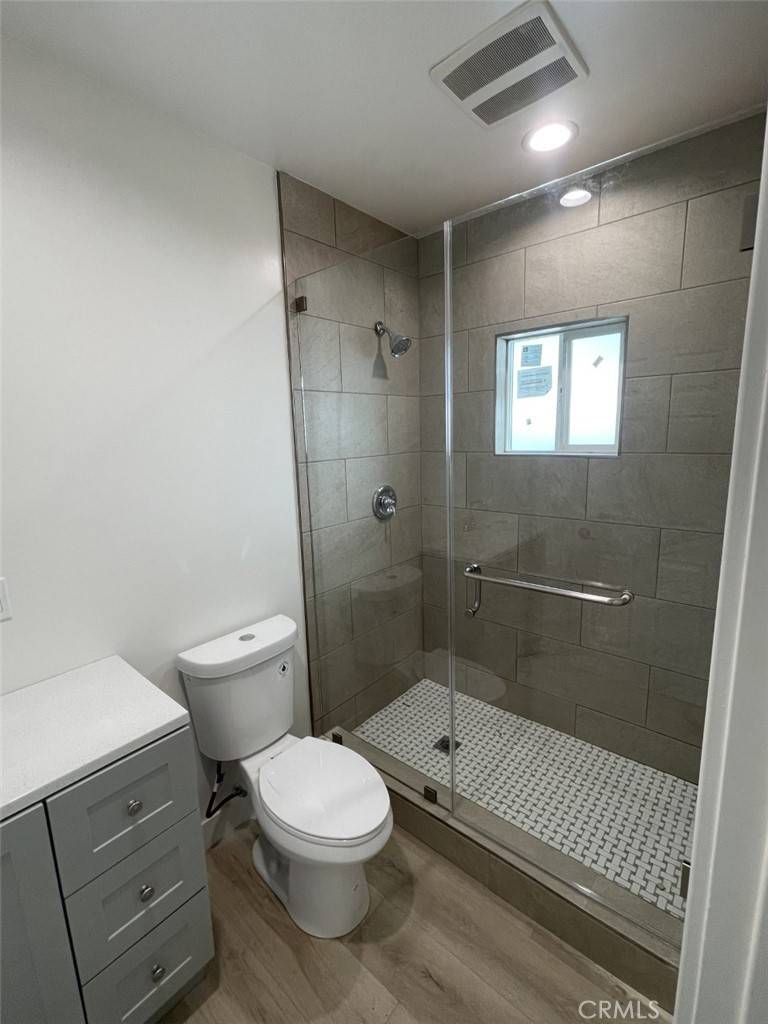 Panorama City, CA 91402,8142 Redbush LN