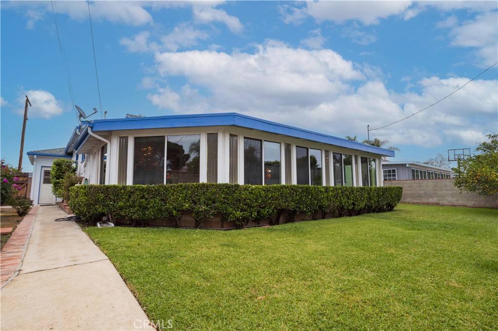 Arleta, CA 91331,9615 Dorrington AVE