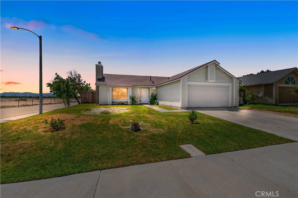 Lancaster, CA 93534,702 W Avenue H2
