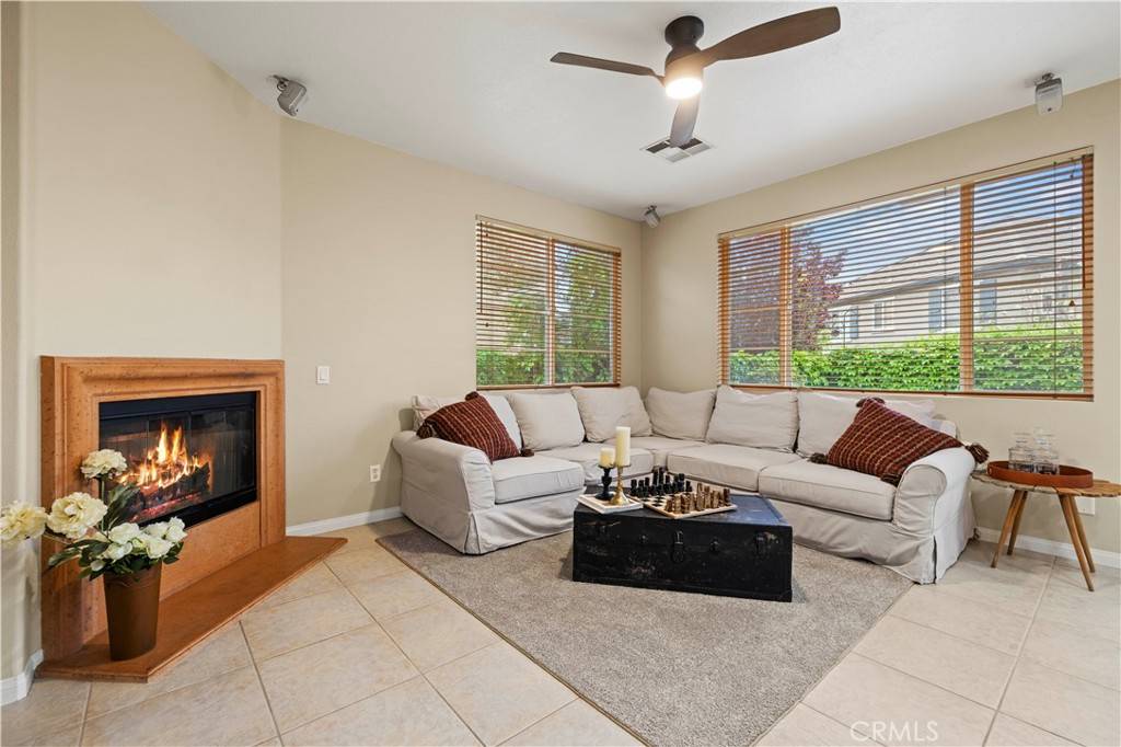 Saugus, CA 91350,28363 Mirabelle LN