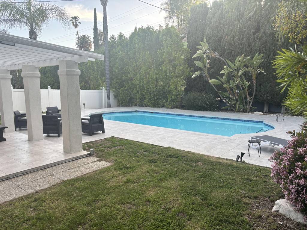 West Hills, CA 91304,8731 Topanga Canyon BLVD