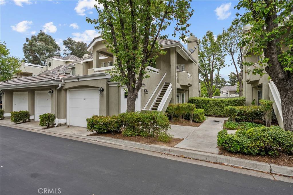 Valencia, CA 91355,26109 McBean #57