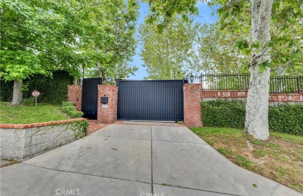 Tarzana, CA 91356,5050 Casa DR