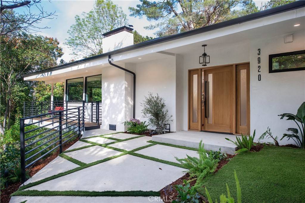 Sherman Oaks, CA 91423,3920 Weslin AVE