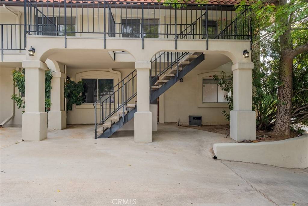 Chatsworth, CA 91311,23403 Lake Manor DR
