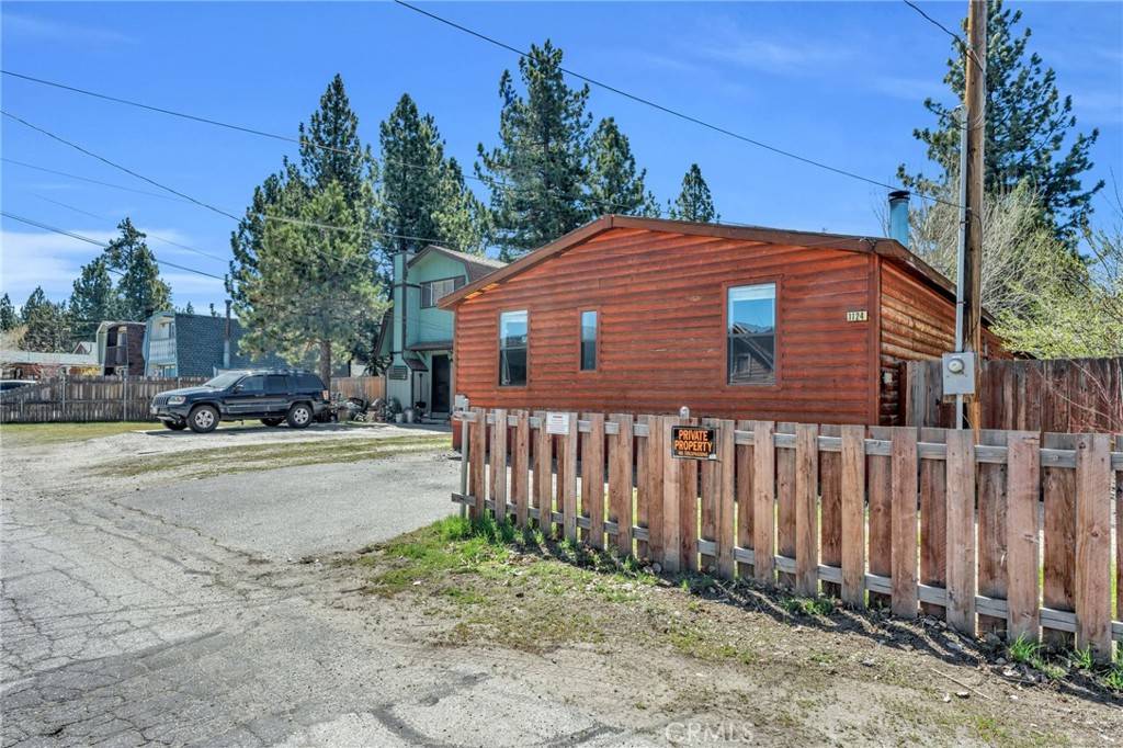Big Bear City, CA 92314,1124 W Country Club BLVD