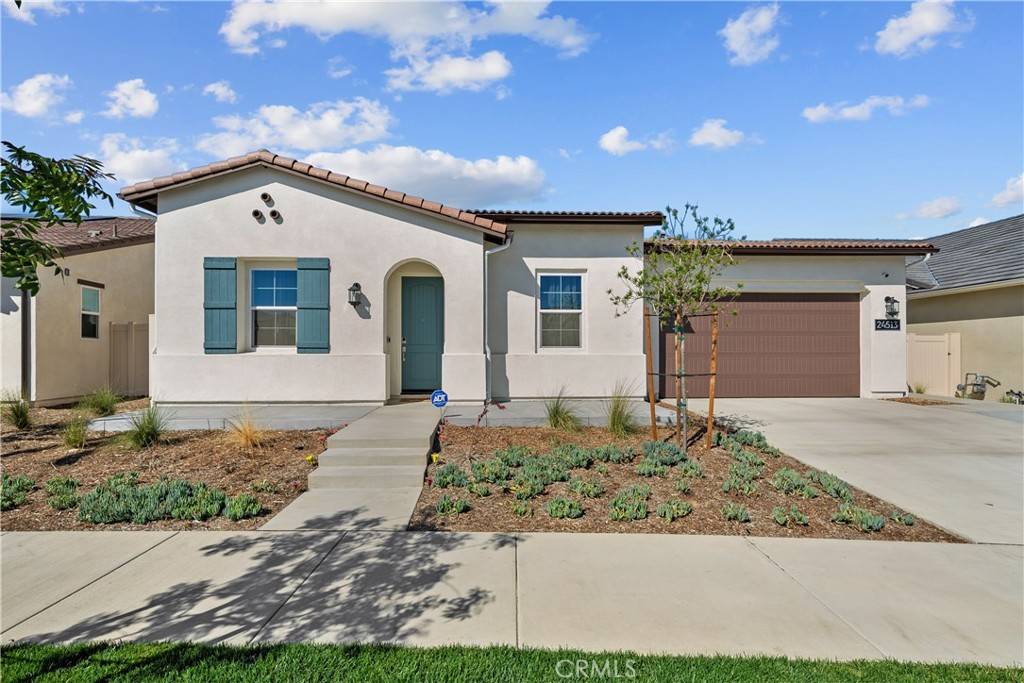 Valencia, CA 91354,24513 Via Sendero