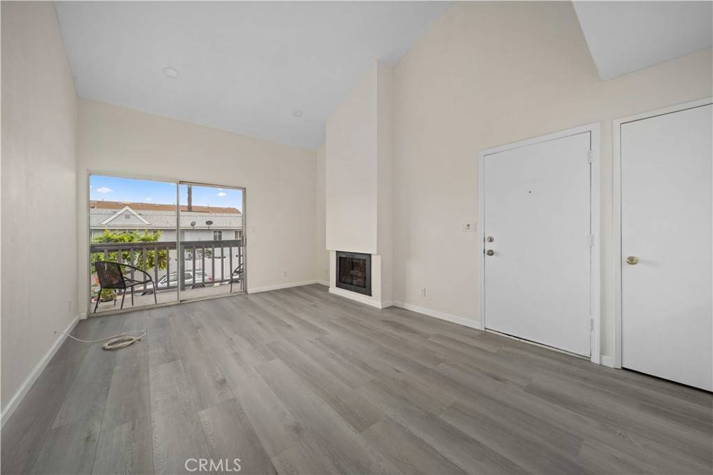 North Hills, CA 91343,9714 Sepulveda BLVD #202
