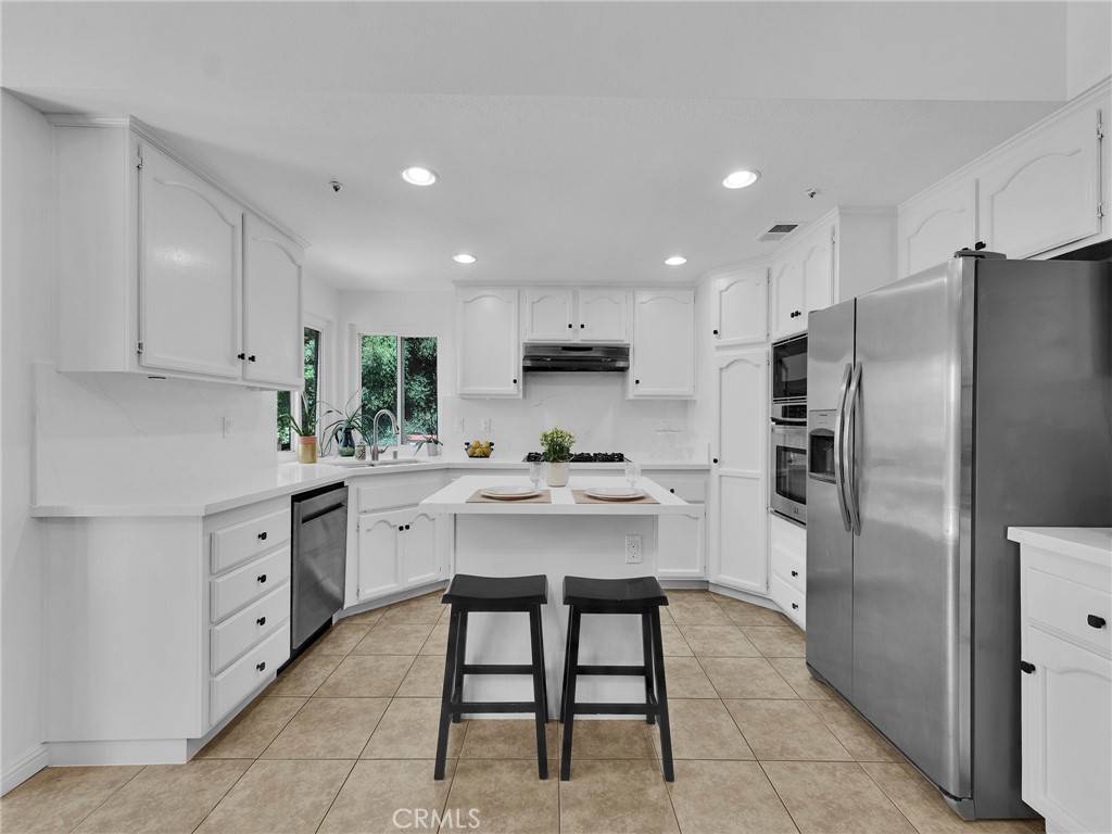 West Hills, CA 91307,24527 Indian Hill LN