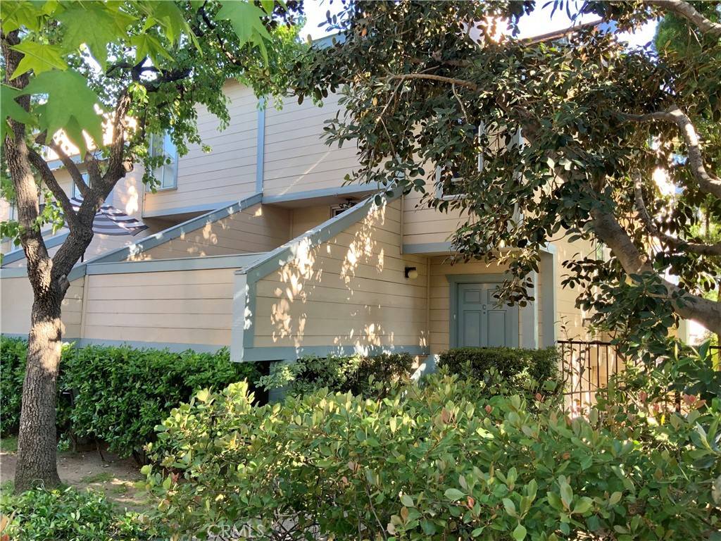 Chatsworth, CA 91311,9917 Independence AVE #C