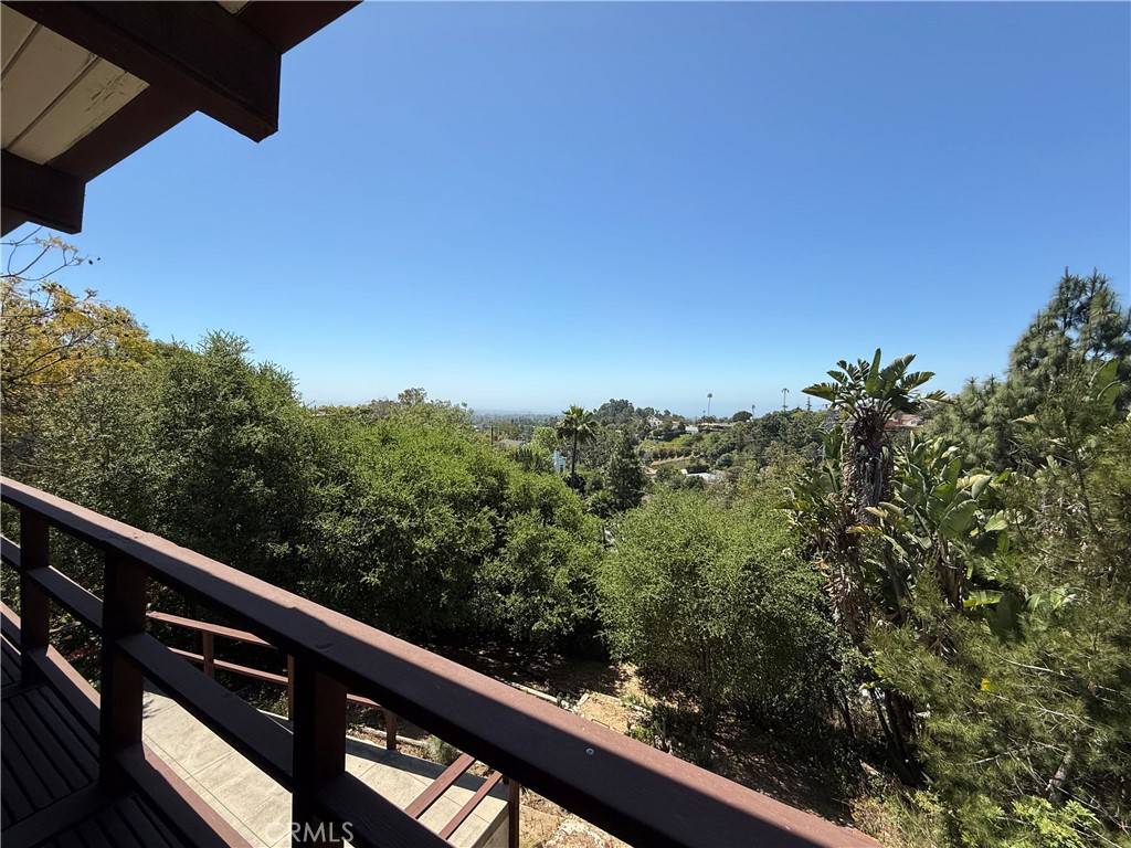 Los Angeles, CA 90049,1091 N Kenter AVE