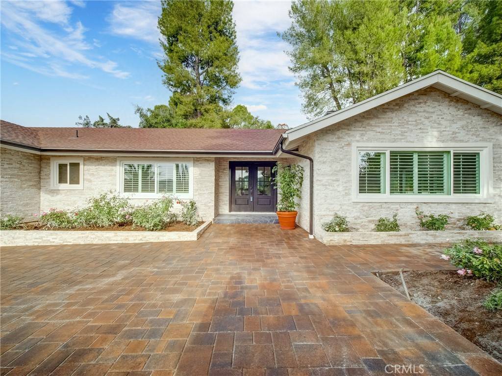 Woodland Hills, CA 91364,4732 Del Moreno DR