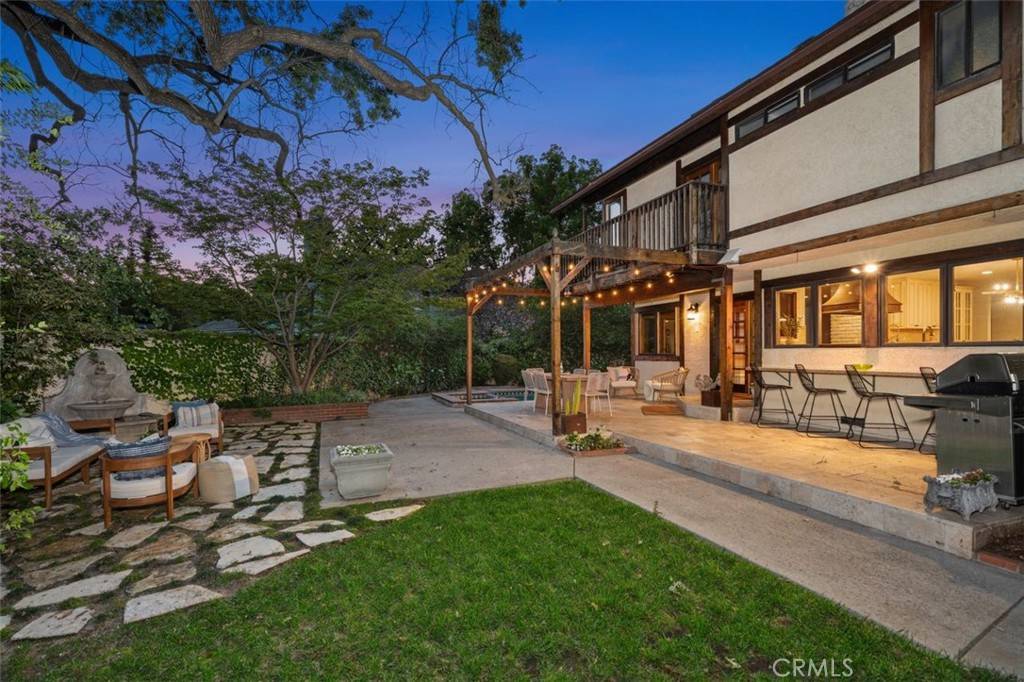 Calabasas, CA 91302,4031 Meadow Lark DR