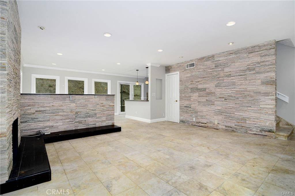 Woodland Hills, CA 91364,4819 Regalo RD