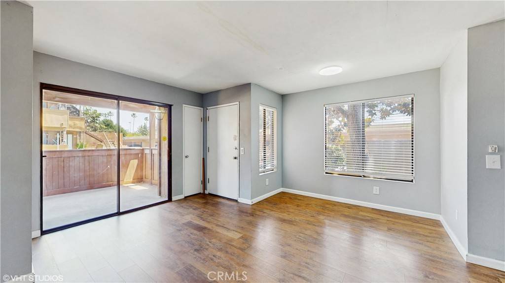 Fontana, CA 92335,9020 Newport AVE #17
