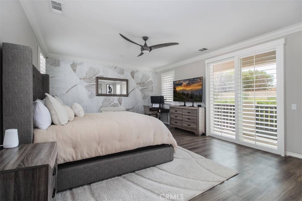 Valencia, CA 91354,29048 N West Hills DR