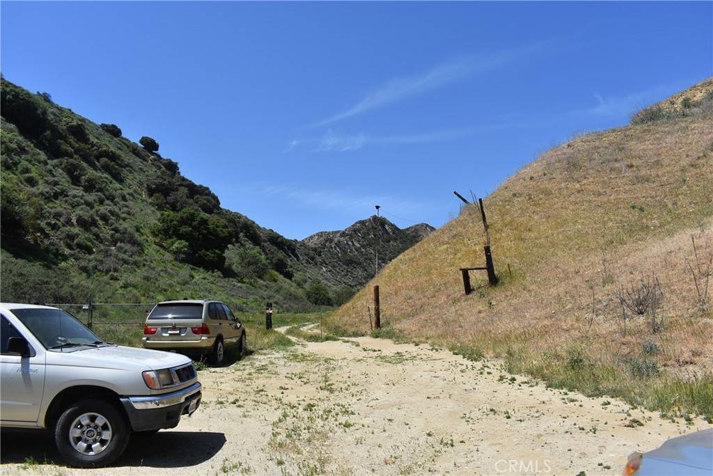Val Verde, CA 91384,1 Buchanan WAY