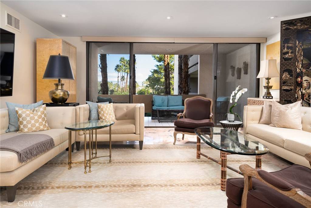 Palm Springs, CA 92264,2424 E Palm Canyon DR #2D
