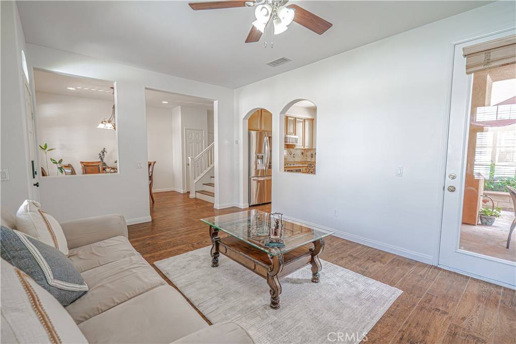 Valencia, CA 91354,24472 Montevista CIR