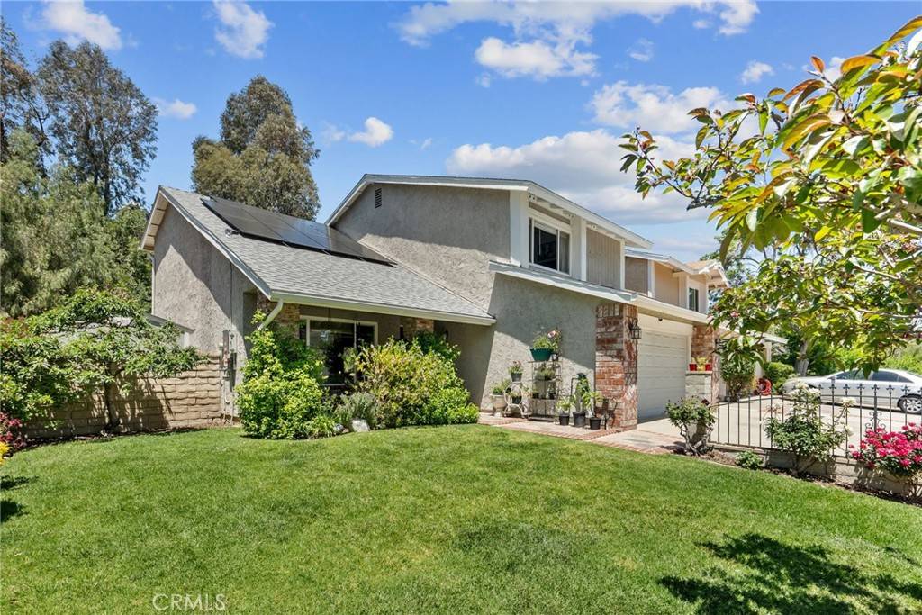 Saugus, CA 91350,21911 Peppercorn DR