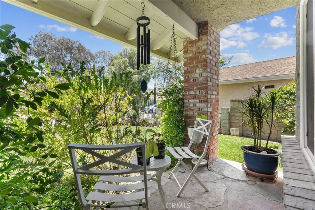 Saugus, CA 91350,21911 Peppercorn DR