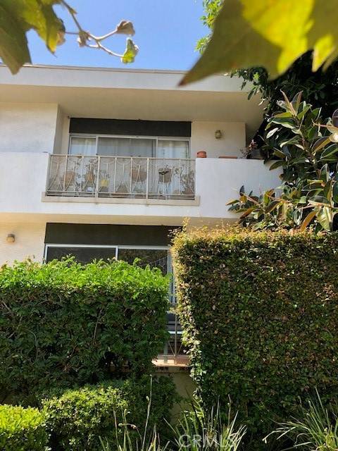 Los Angeles, CA 90025,1607 Greenfield AVE #8