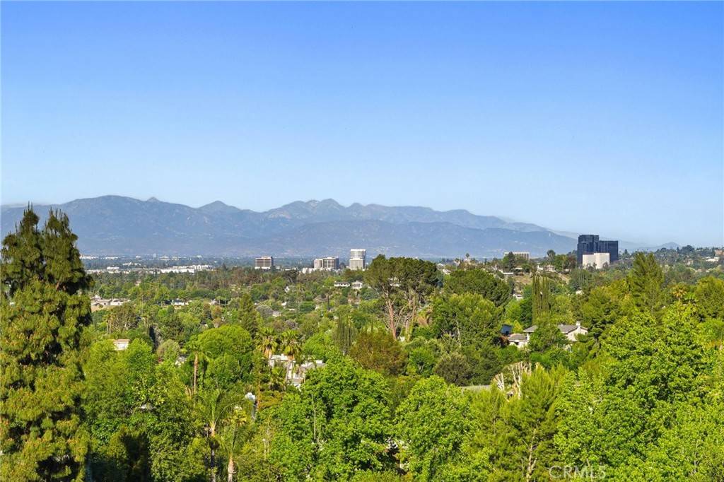 Woodland Hills, CA 91367,5932 Ellenview AVE