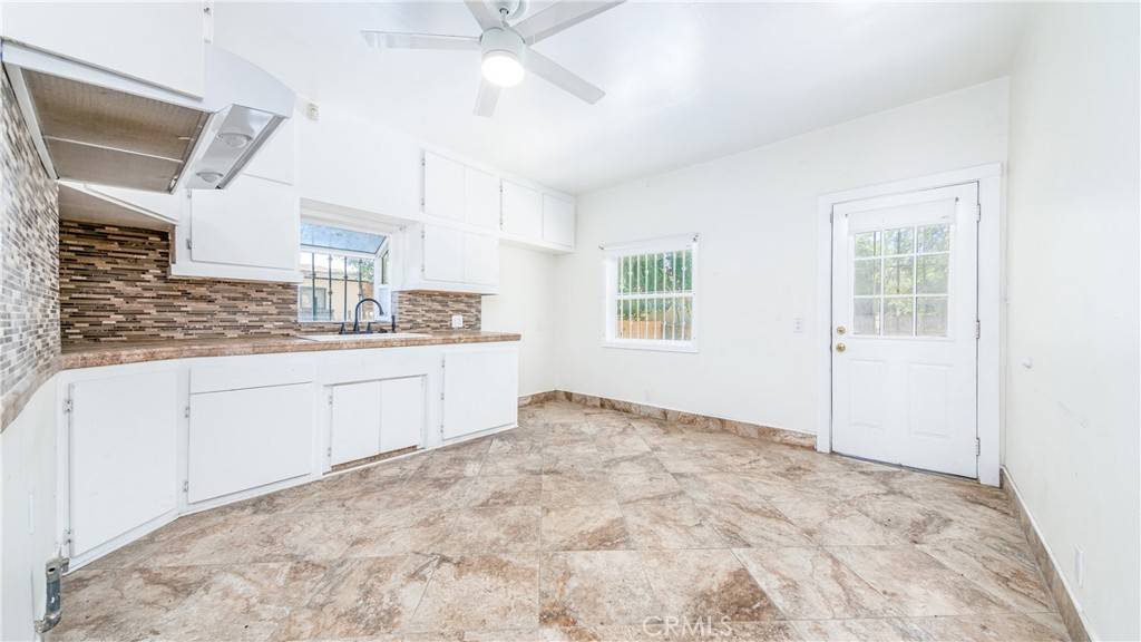 Sylmar, CA 91342,10824 Foothill BLVD
