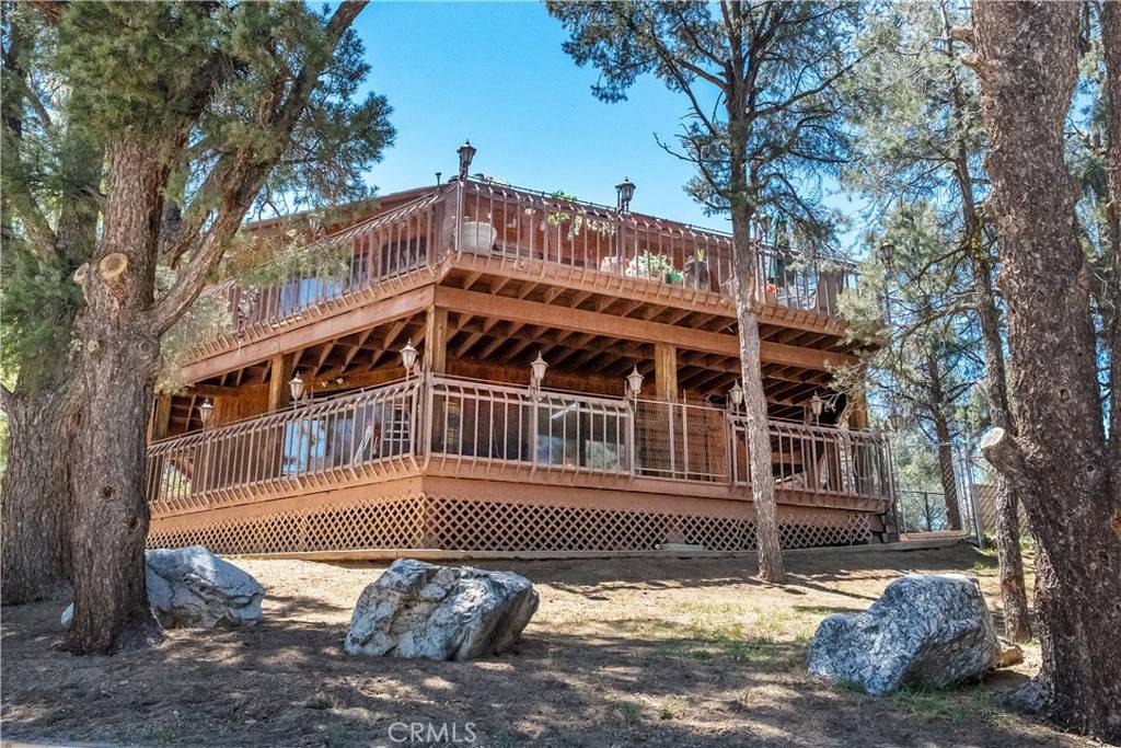 Frazier Park, CA 93225,1132 Hut CT
