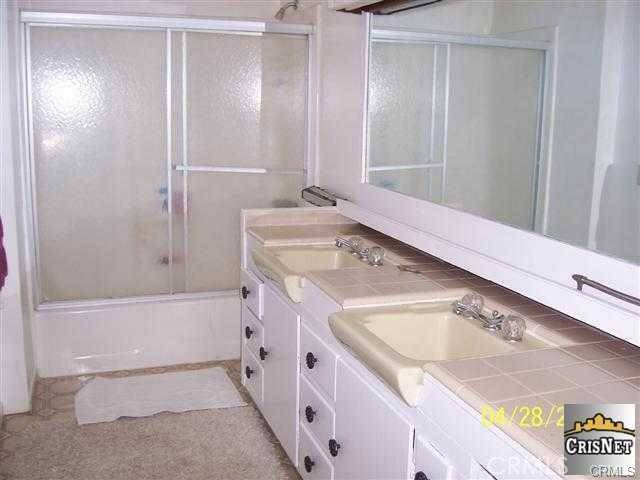 Granada Hills, CA 91344,16051 Los Alimos ST