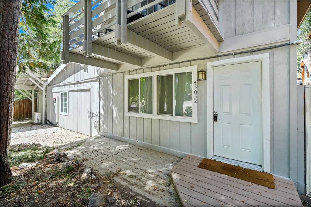 Big Bear Lake, CA 92315,43032 Sunset DR