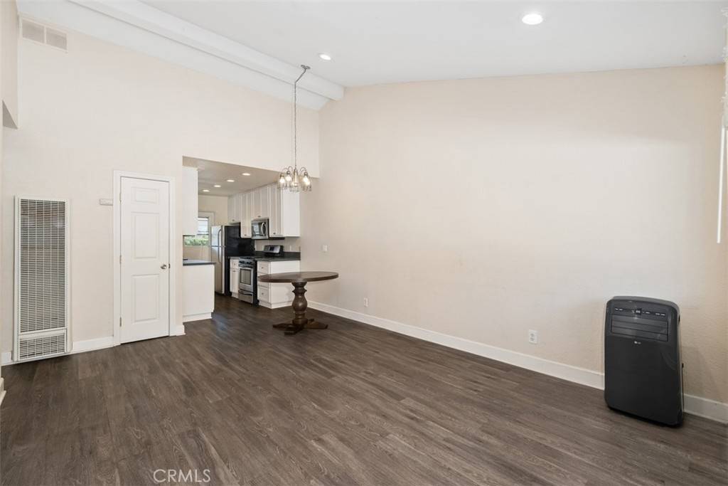 Long Beach, CA 90804,1140 Molino AVE #7