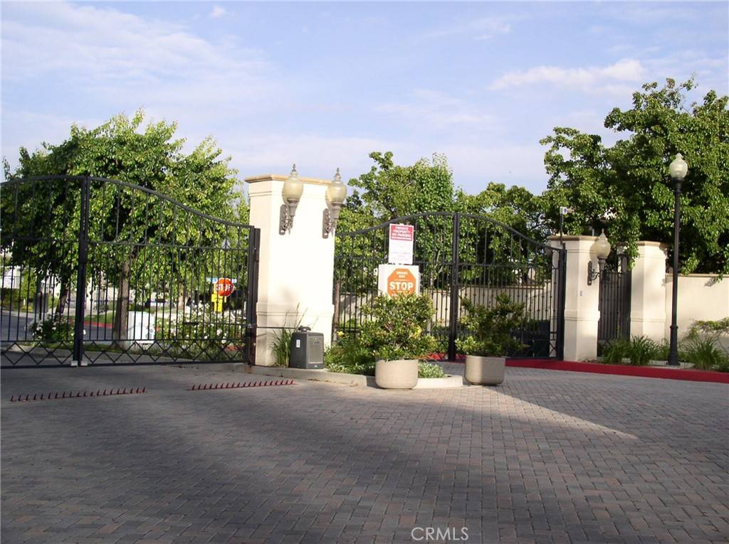 Porter Ranch, CA 91326,11424 Oakford LN