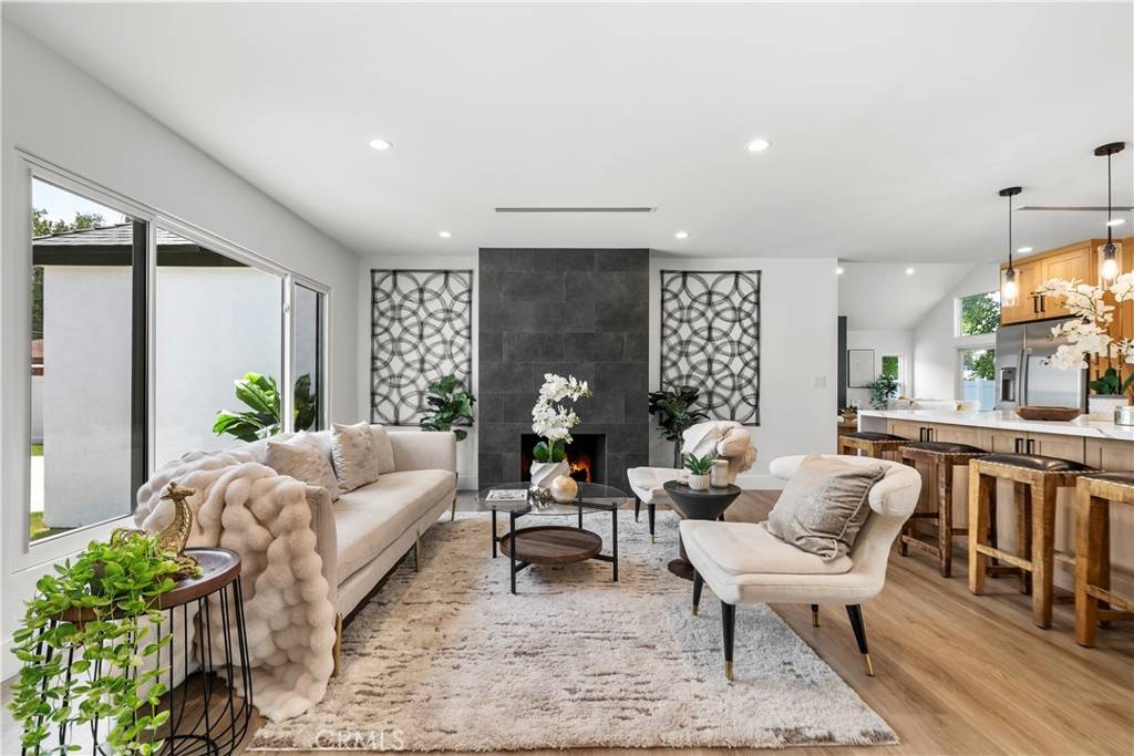 Lake Balboa, CA 91406,7307 Forbes AVE
