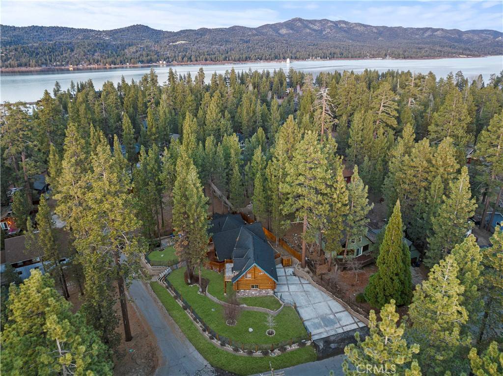 Big Bear Lake, CA 92315,39900 Forest Road