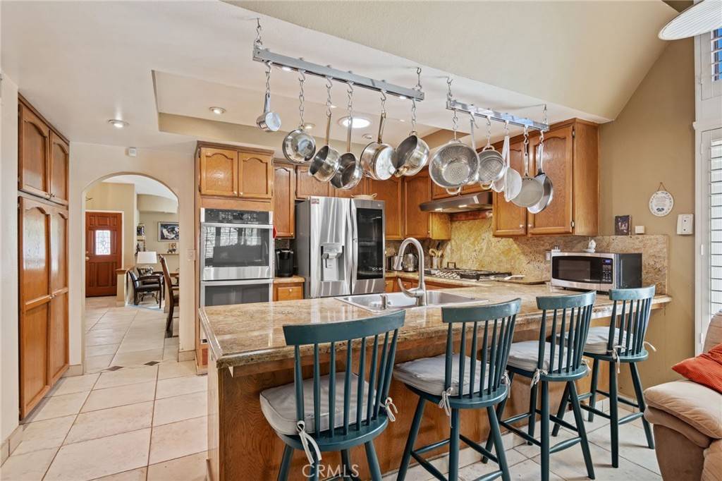 Granada Hills, CA 91344,13075 Meadowlark AVE
