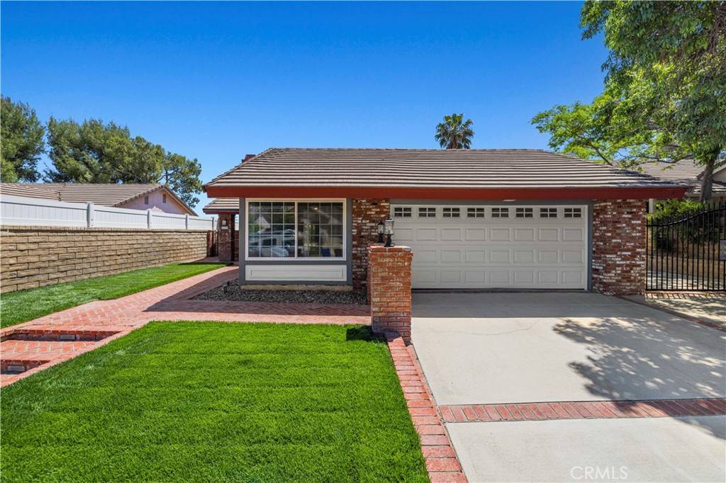 Castaic, CA 91384,31332 Cherry DR