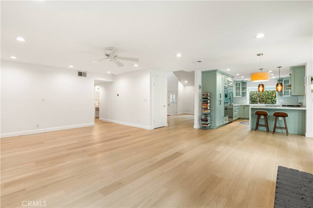 Agoura Hills, CA 91301,5503 Hartglen PL