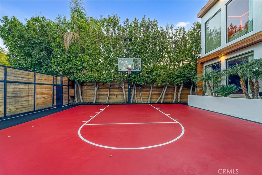 Encino, CA 91316,4841 Alonzo AVE