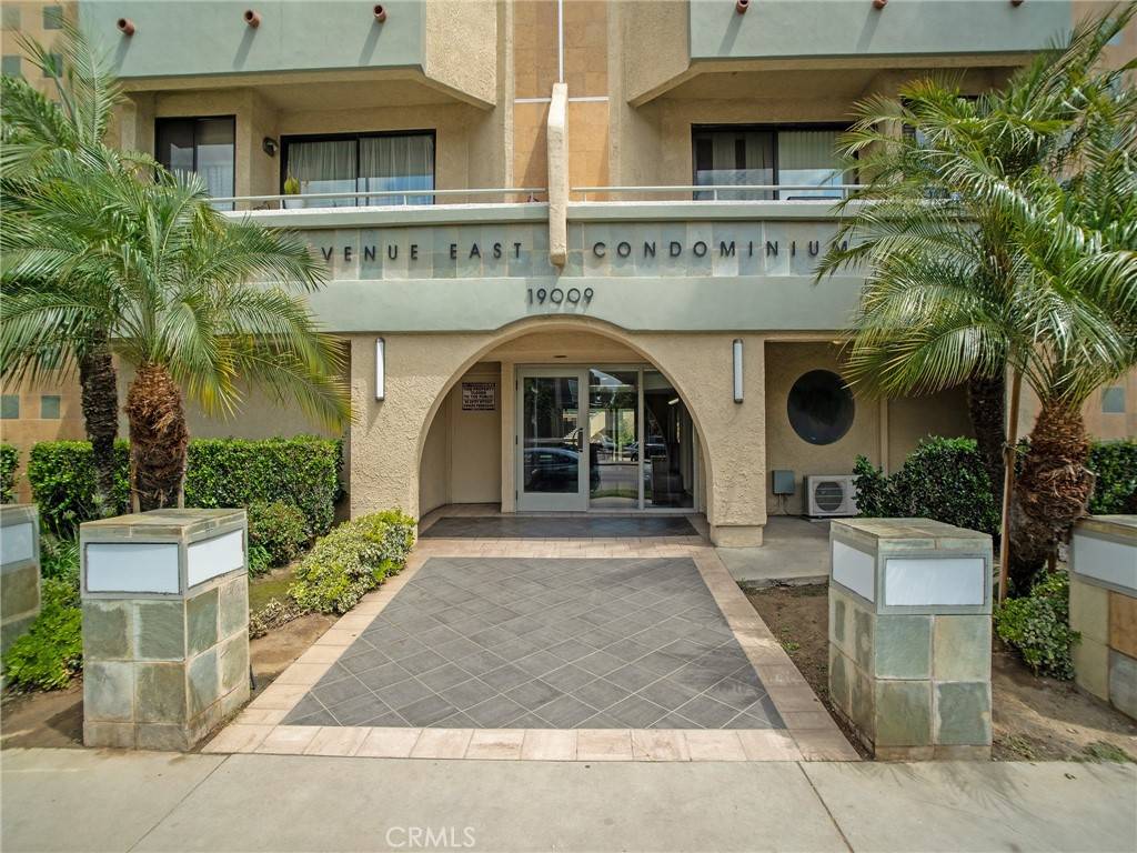 Reseda, CA 91335,19009 Sherman WAY #6
