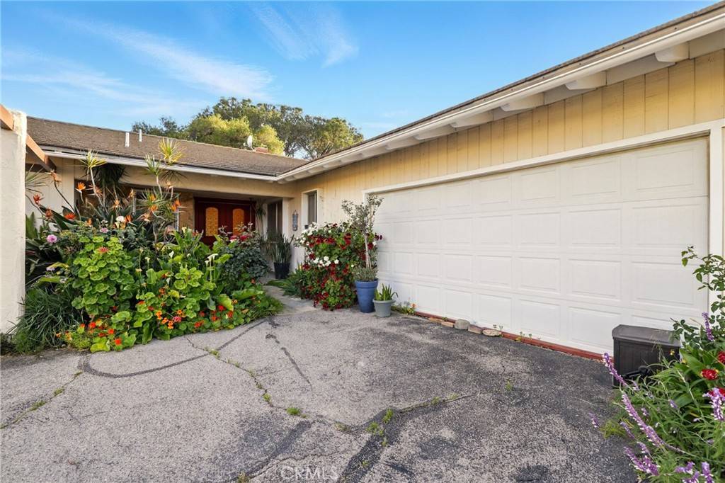 Tarzana, CA 91356,18800 Pasadero DR