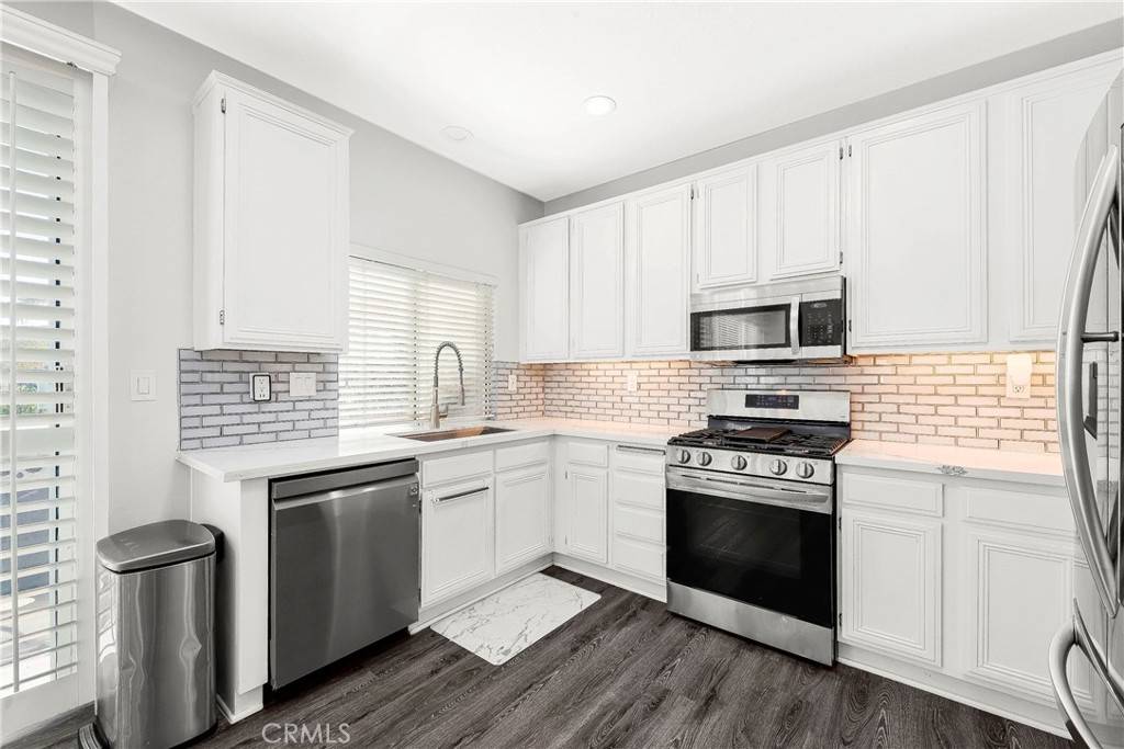 Saugus, CA 91350,20220 Arthur CT
